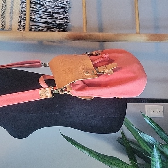 Lucky Brand ALMEDA Canvas Crossbody Bag - Picture 3 of 9